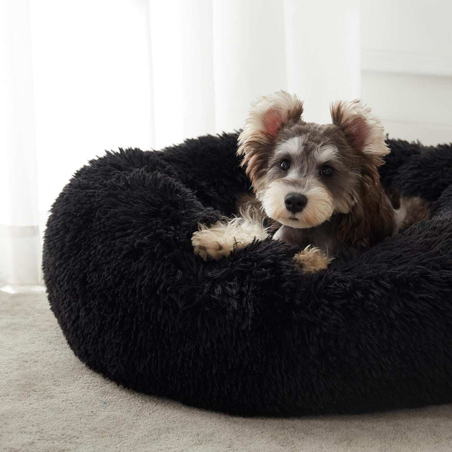 Cozy Calming Donut Bed for Dogs & Cats - Soft Faux Fur Cushion for Ultimate Comfort